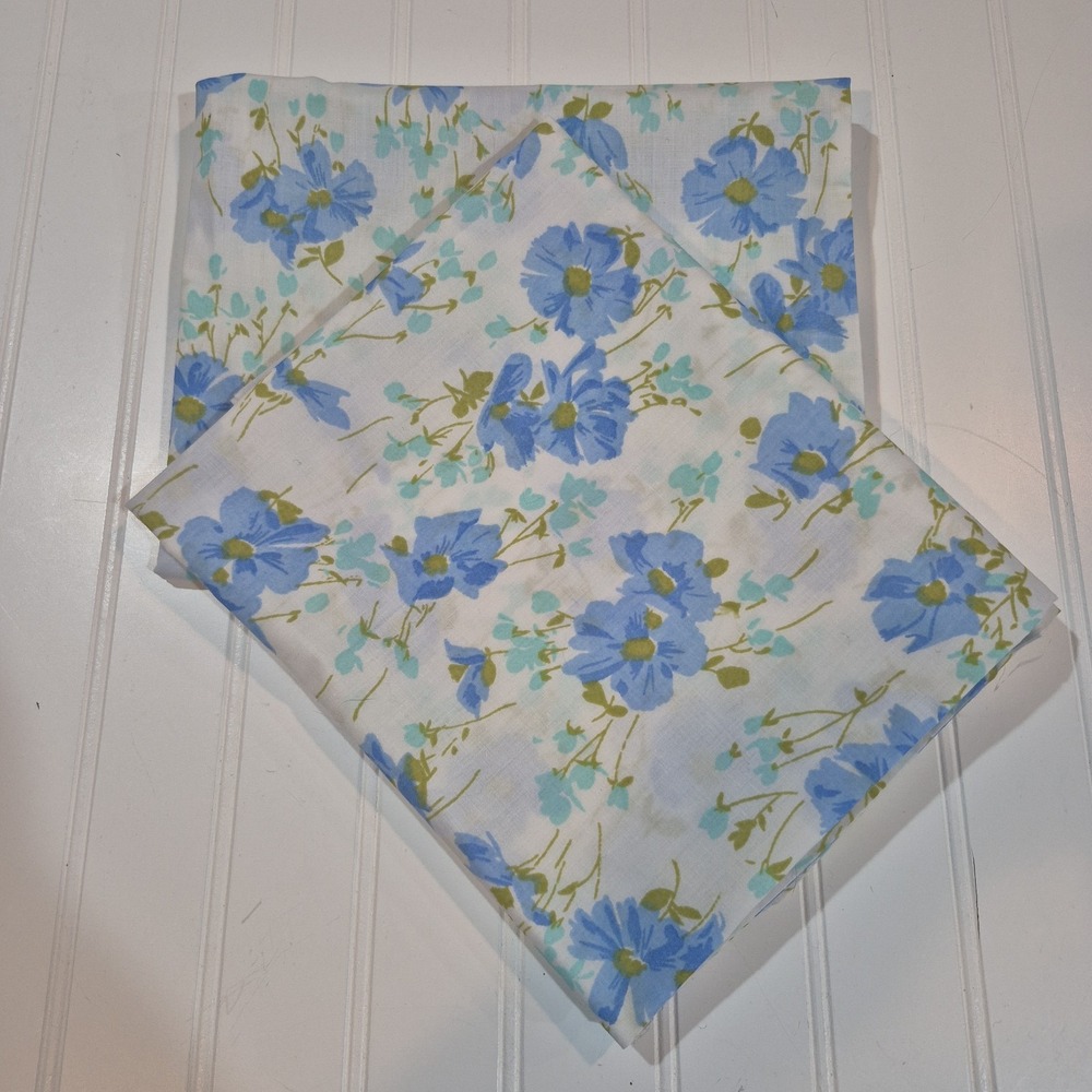 2 Vintage Morgan Jones Floral Pattern Standard Pillowcases. Princess Pattern